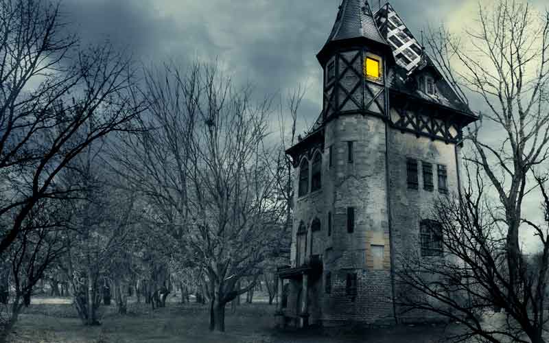 iron-curtain-adventures-haunted-house